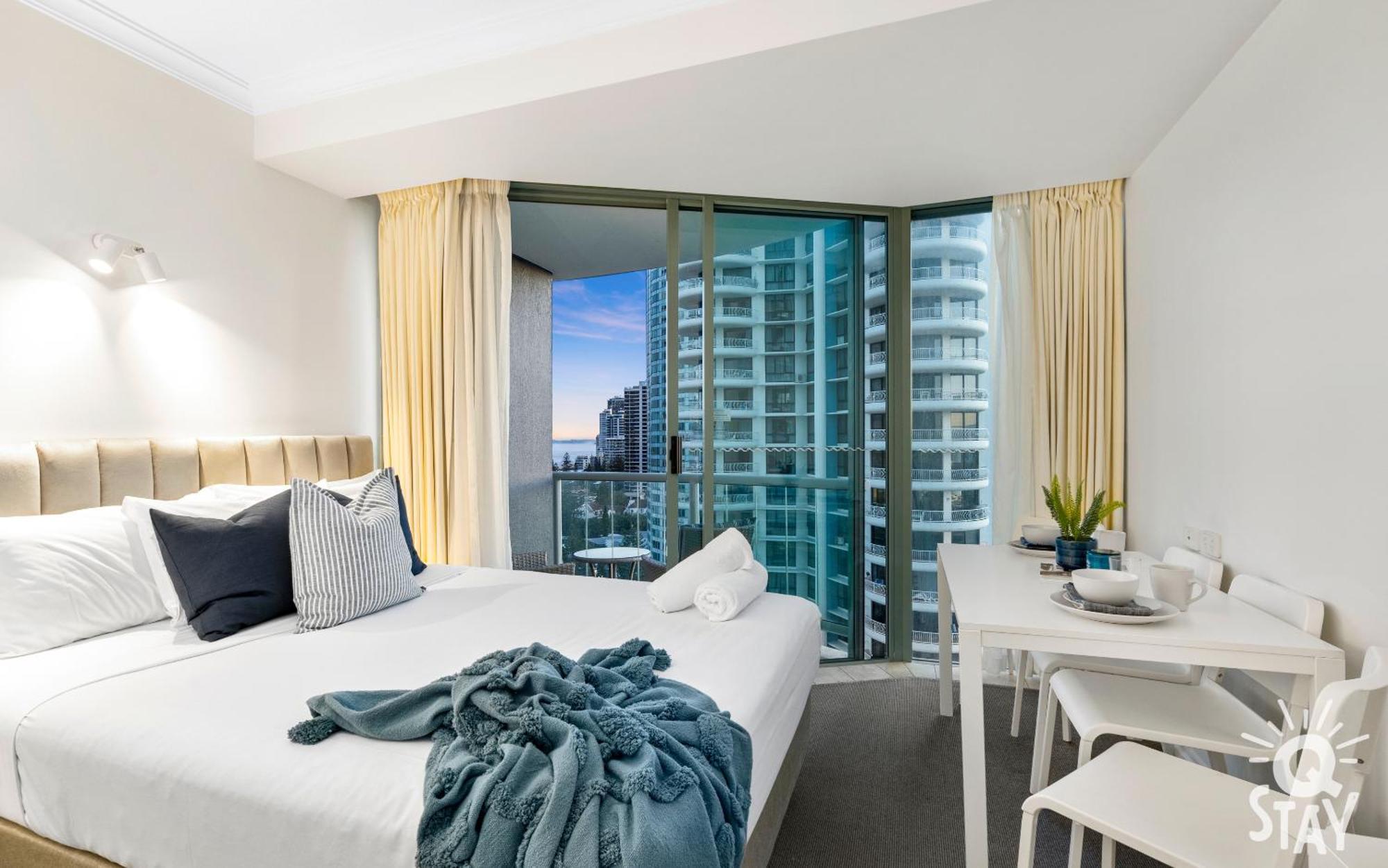 Legends Apartments - Qstay Гоулд Коуст Екстериор снимка