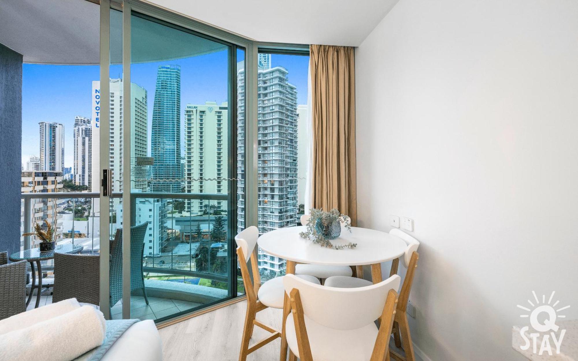 Legends Apartments - Qstay Гоулд Коуст Екстериор снимка